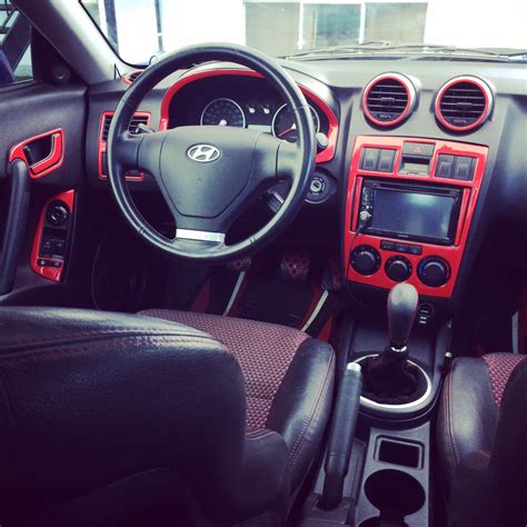 Hyunday Tiburon's redblack interior | Hyundai tiburon, Autos y ...