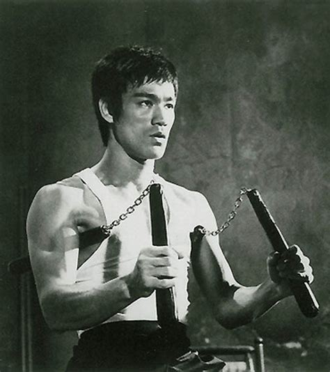 bruce-lee-nunchucks - Martial Journal