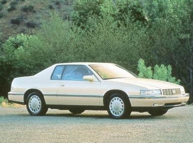 1993 Cadillac Eldorado Specs & Feature Comparisons | Kelley Blue Book