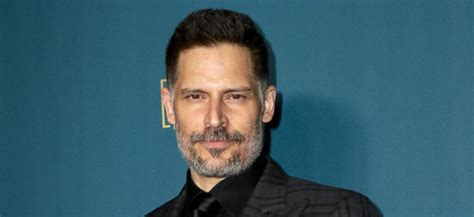 Joe Manganiello Makes Red Carpet Debut With New GF As Sofia Vergara ...