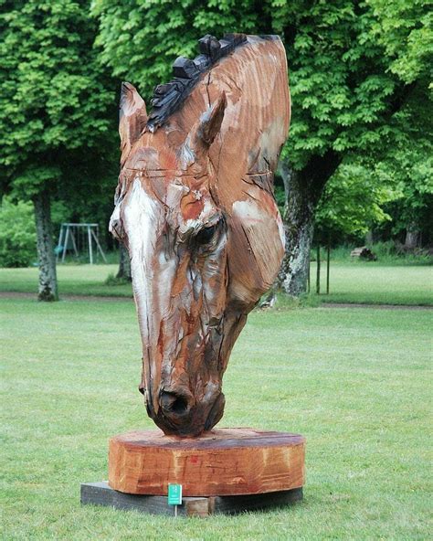 Pin by Tamy T on Art / Street Art | Horse sculpture, Wood carving art, Chainsaw wood carving