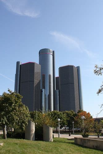 GM Renaissance Center | CC BY-SA 2.0 - William John Gauthier… | Flickr