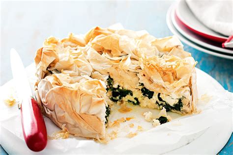 spinach and ricotta pie with filo pastry