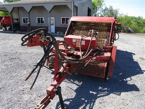 Lewis Brothers Poultry Housekeeper Manure Handling Poultry Litter ...