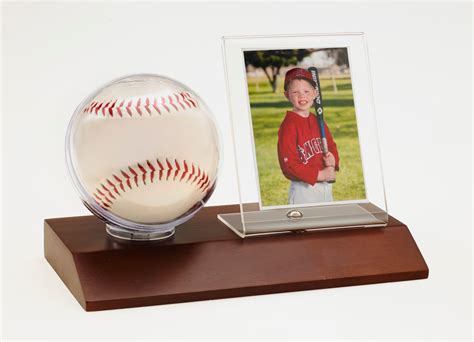 DISPLAY CASES – GameBalls.com