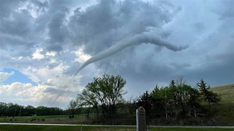 1 dead, 22 homes leveled in Westmoreland, Kansas tornado | Wichita Eagle