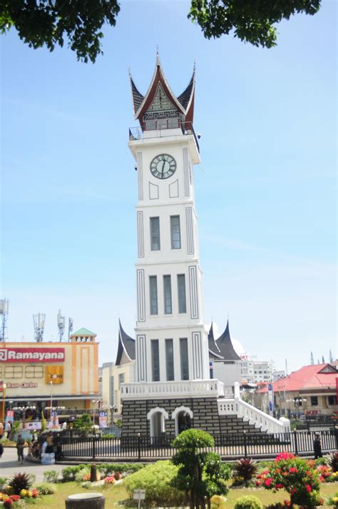 11 Patung, Monumen, dan Landmark Paling Megah di Indonesia