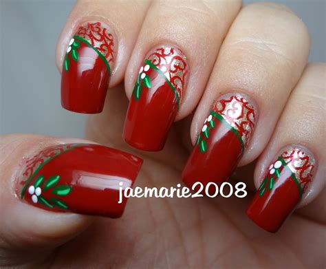 Vintage Mistletoe-Christmas Nail Design | Christmas nail designs ...