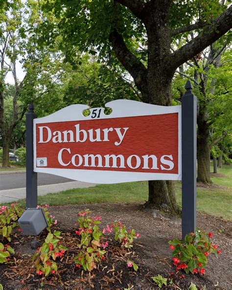 Apartments in Danbury, CT | Danbury Commons