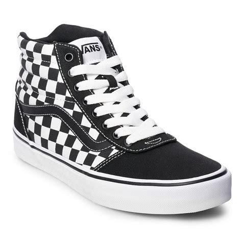 Featuring a checkerboard design, these men's Vans Winston DX skate shoes will loook and feel ...