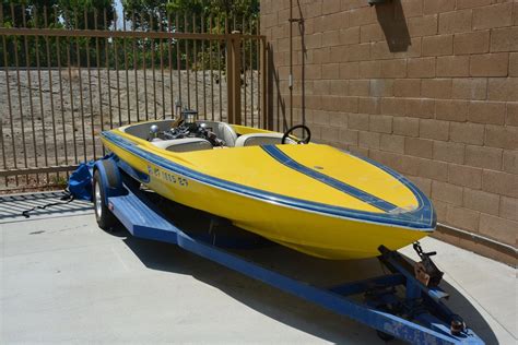 Speed Boat Jet Engine 1900 for sale for $1 - Boats-from-USA.com