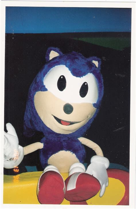 Sega Memories: SegaWorld Sydney had a Sonic Puppet Show!