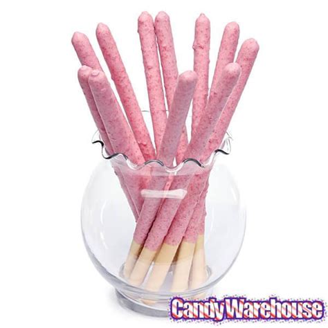 Pocky - Giant Strawberry Cream Covered Biscuit Sticks Packs: 15-Piece ...