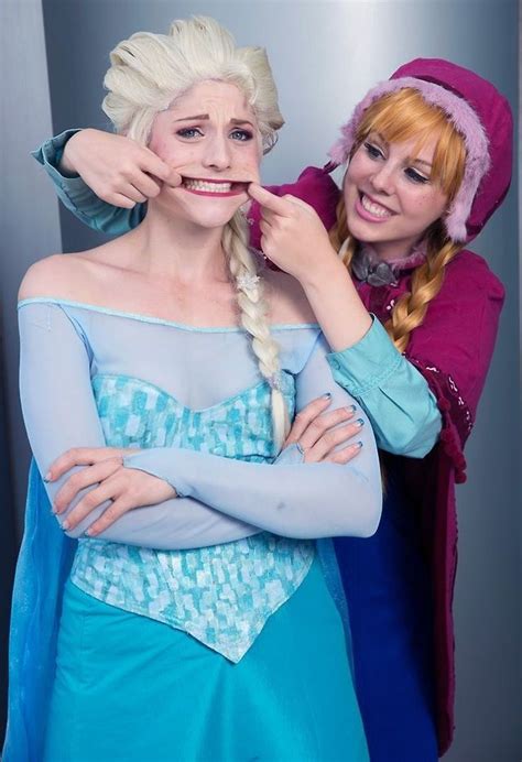 Frozen Anna and Elsa Cosplay