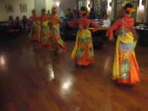 Betawi dance - YouTube