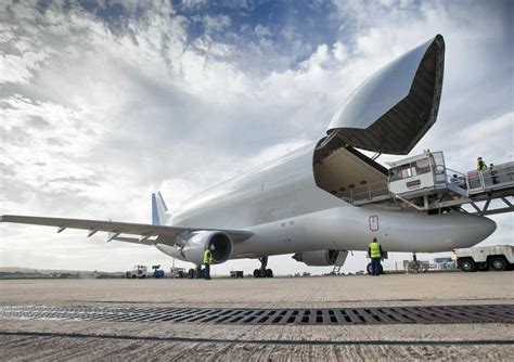 Airbus - Beluga A300-600ST - Aviaexpo.com