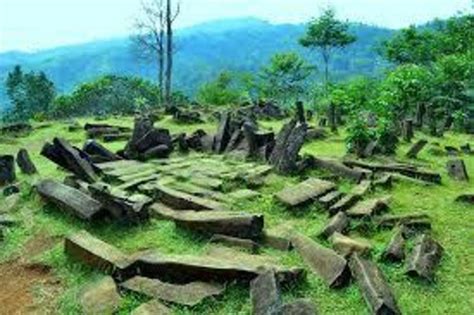 Ancient Indonesian site of Gunung Padang could be 28,000-years-old say researchers - Nexus Newsfeed