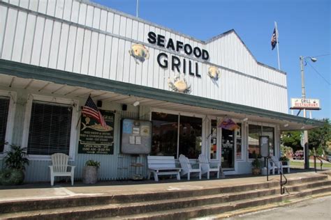 Apalachicola Seafood Grill | Roadfood