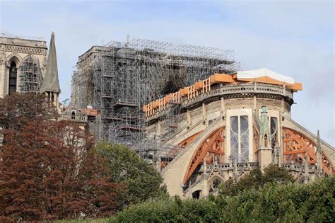 Notre Dame Rector Says Fragile Cathedral Might Not Be Saved | Positive Encouraging K-LOVE