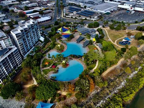 Blue Water Lagoon - Mackay Resort Motel