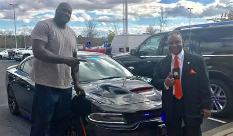 Shaq's New Police Car is a Freakin' Hellcat