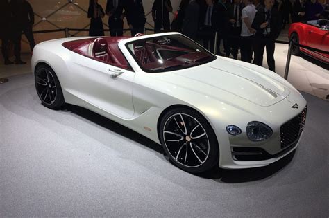 CAR magazine reports on the new Bentley EXP 12 Speed 6e roadster concept at the 2017 Geneva ...