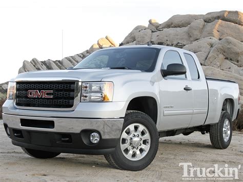 2011 GMC Sierra 2500HD - Information and photos - MOMENTcar