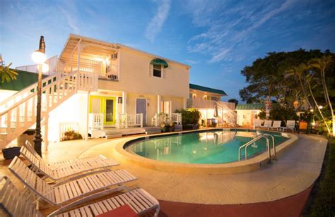 Silver Sands Villas (Fort Myers Beach, FL) - Resort Reviews ...