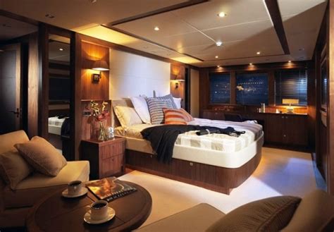 Luxury Yacht Charter - Luxury Yacht Charters & Luxury Motor Yacht ...