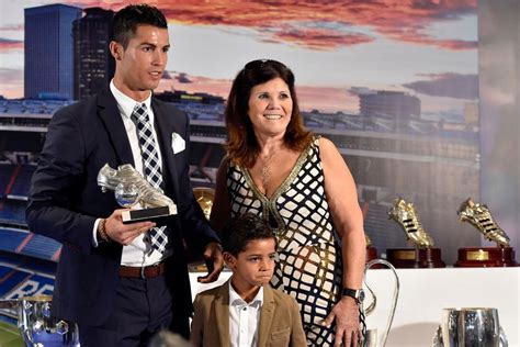 Cristiano Ronaldo's family: All the facts on CR7’s wife, children, parents and siblings ...