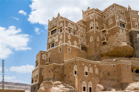 Beautiful Traditional Old Yemeni Architecture On Hilltop, Sana'a Yemen ...