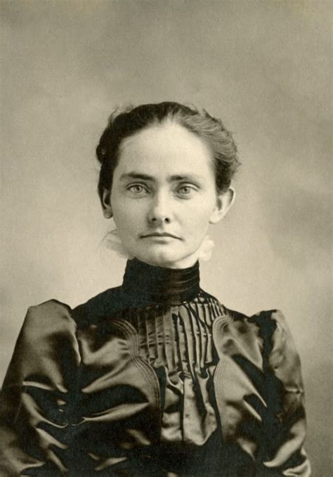 http://etc.usf.edu/clippix/pix/antique-photo-of-woman-2_medium.jpg | Victorian photography, Old ...