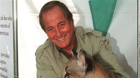 Jim Fowler Dead: 'Wild Kingdom' Host Dies at 89 - Variety