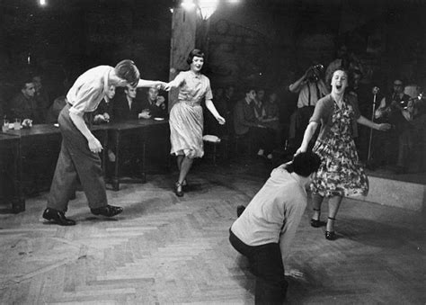 Fascinating Vintage Photos Capture Jazz Club Scenes in the Late 1940s | Vintage News Daily