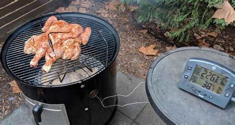 How to Use a Charcoal Smoker: Definitive Guide - Smoked BBQ Source