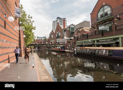 Birmingham canal navigations hi-res stock photography and images - Alamy