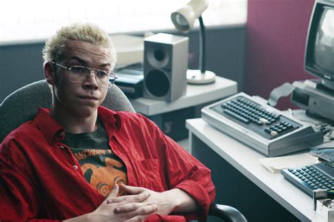 Who Plays Colin in Black Mirror: Bandersnatch? | POPSUGAR Entertainment