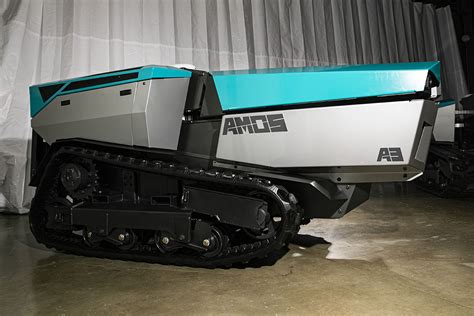 Amos Power unveils two new autonomous electric tractors - Future Farming