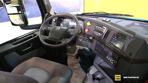 Volvo VNL 760 Demo Cab Interior Walkaround Tour 2020 - Walkaround ...