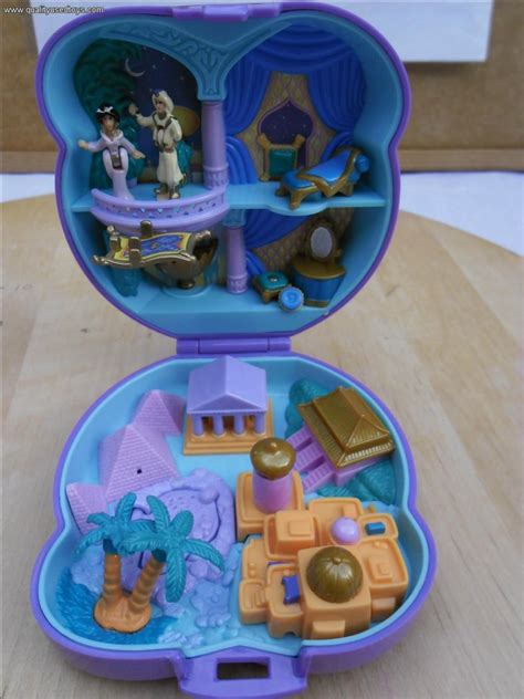 Disney Polly Pocket 1995 Aladdin Playcase