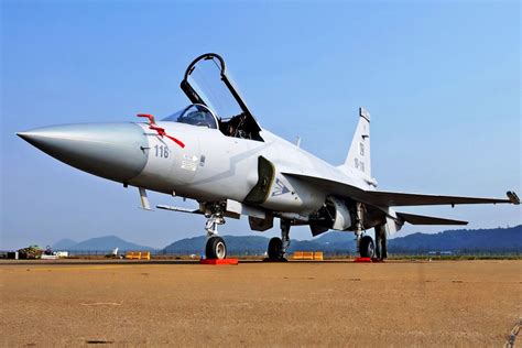 JF-17 Thunder (Two) aircraft photo gallery | AirSkyBuster