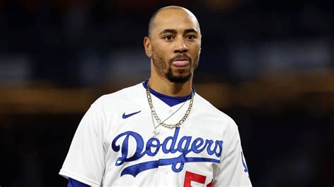 Dodgers manager addresses postseason struggles of Betts, Freeman | Yardbarker