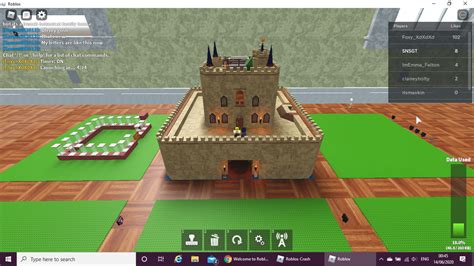 I built a castle in Welcome To Roblox Building : r/roblox