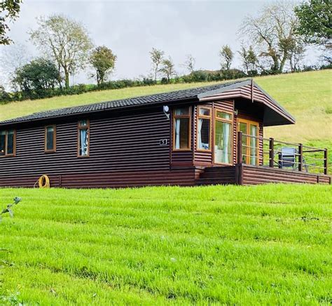 Top 6 Luxury Cabins In Wales, UK - Updated 2024 | Trip101