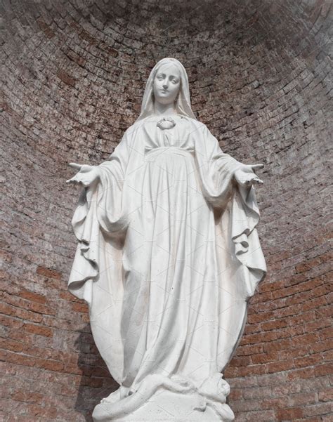 Statue in stone of Virgin Mary | High-Quality Abstract Stock Photos ...