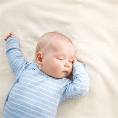 5 Things to Know About Newborn Sleep - Main Line Family Education