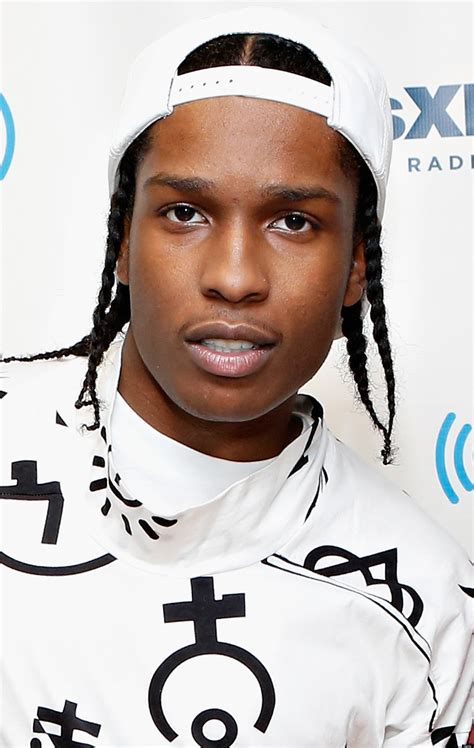 ASAP Rocky 2018: Girlfriend, tattoos, smoking & body facts - Taddlr