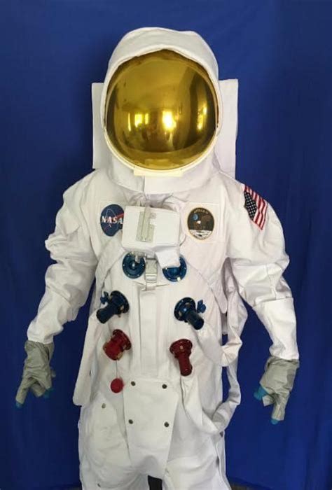 NASA Apollo Deluxe Replica A7L Space Suit With Anodized Aluminum Suit ...