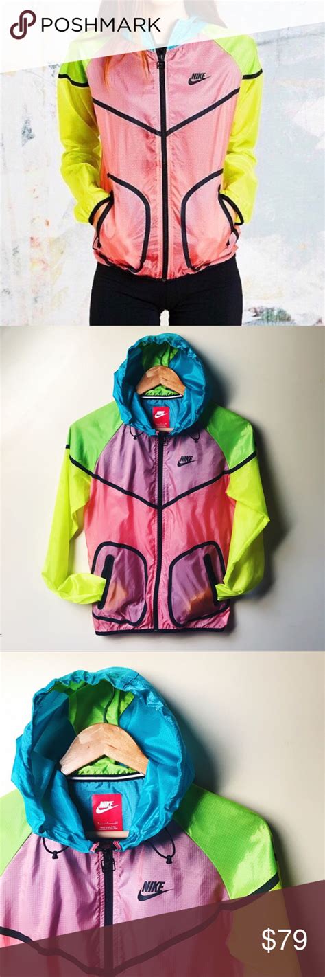 Sports & Fitness Nike Tech Hyperfuse Windrunner Womens Jacket Sports & Fitness Clothing