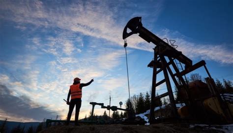 What is Petroleum Engineering? | A Beginner's Handbook